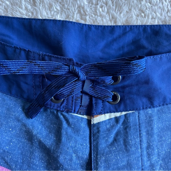 Patagonia Multicolor Striped Wavefarer Board Swim Surf Shorts Sz 6 Blue Purple - Picture 4 of 12